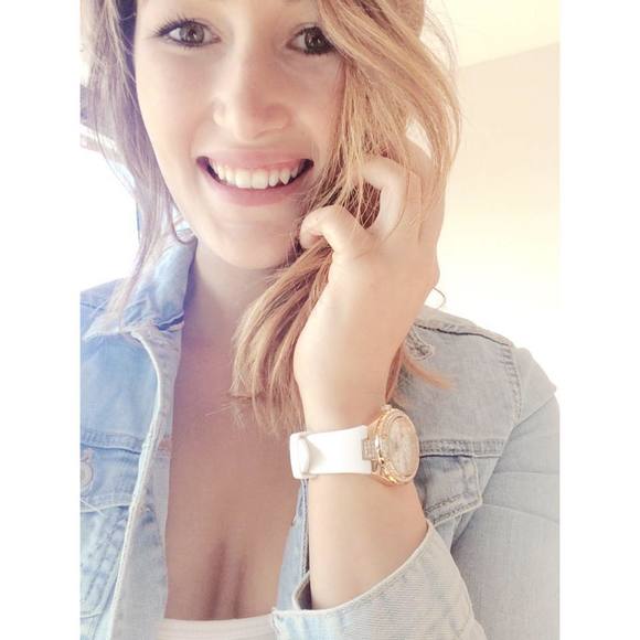 Meet your Posher, Lacey - Picture 1 of 1